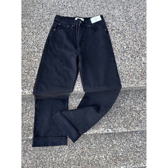 Abercrombie & Fitch Black New 90’s Relaxed High Rise Jeans Women 27/4R Cuff Bott - Picture 1 of 13